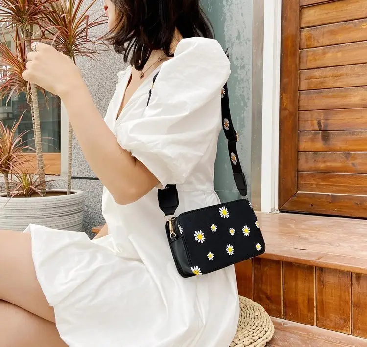 Black Daisy Print Shoulder Crossbody Bag 2024 — feature 23