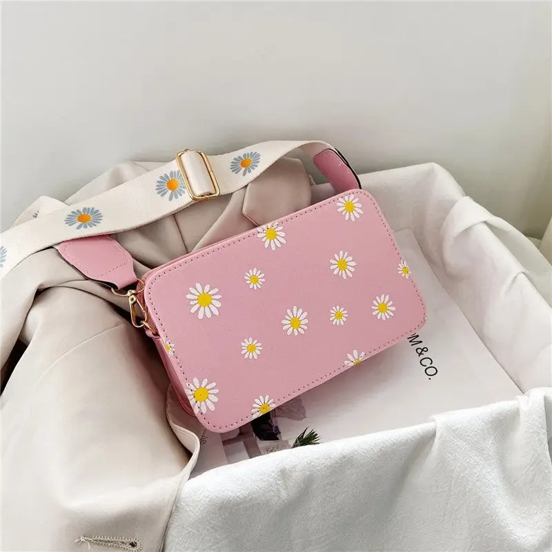 Black Daisy Print Shoulder Crossbody Bag 2024