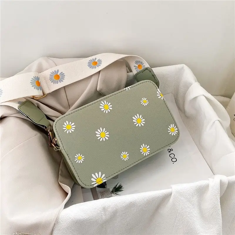 Black Daisy Print Shoulder Crossbody Bag 2024