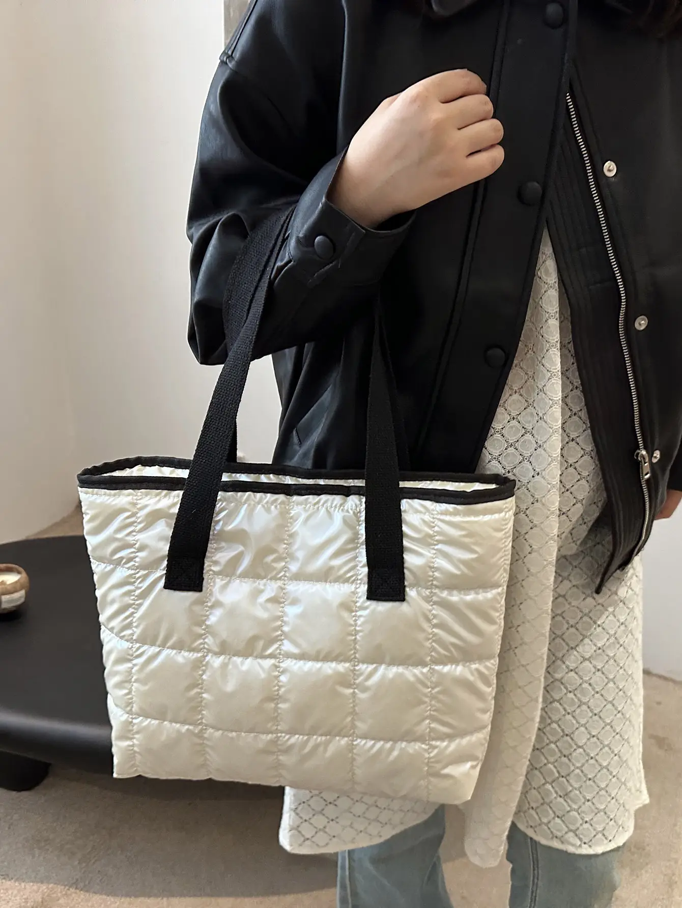 Silver Padded Shoulder Bag 2024 Winter Commute - Image 6