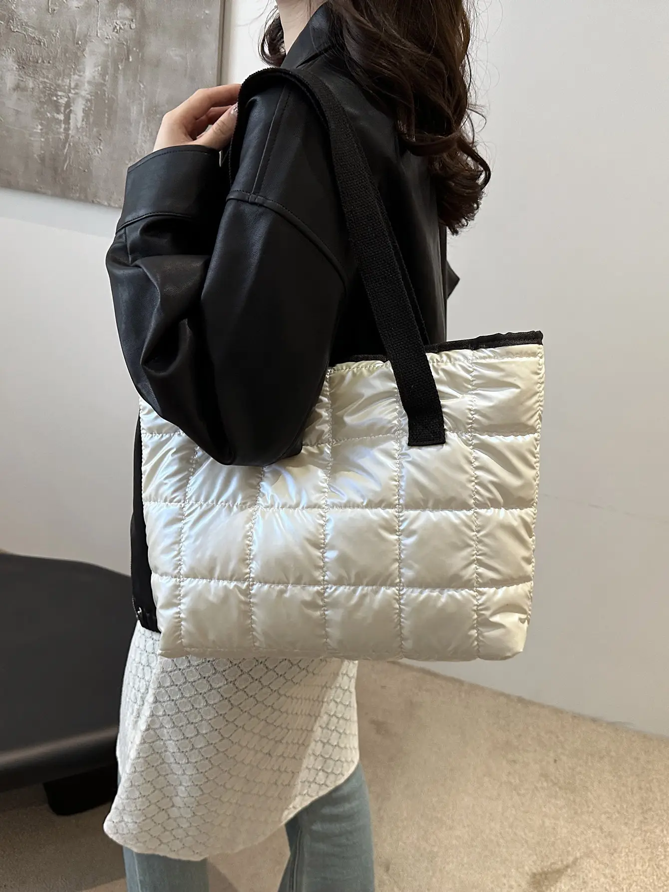 Silver Padded Shoulder Bag 2024 Winter Commute - Image 7
