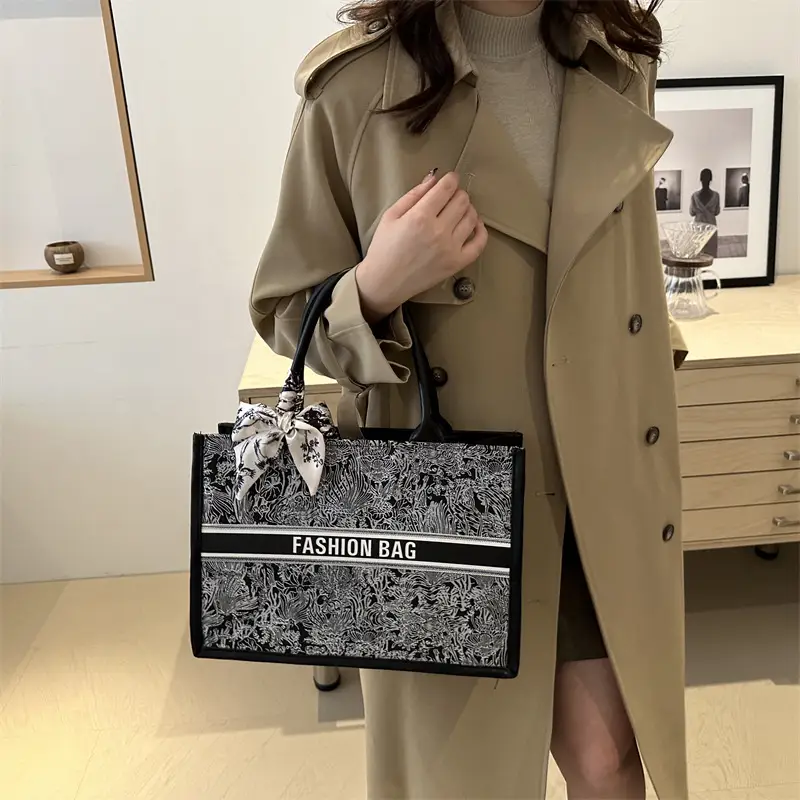 Women's Black Embroidered Crossbody Bag with Bow - Image 7