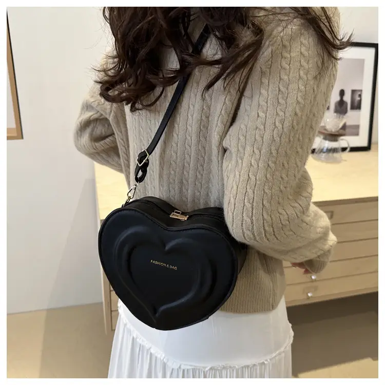 Vintage Heart Bag Women 2024 Casual Shoulder Crossbody Love — feature 23