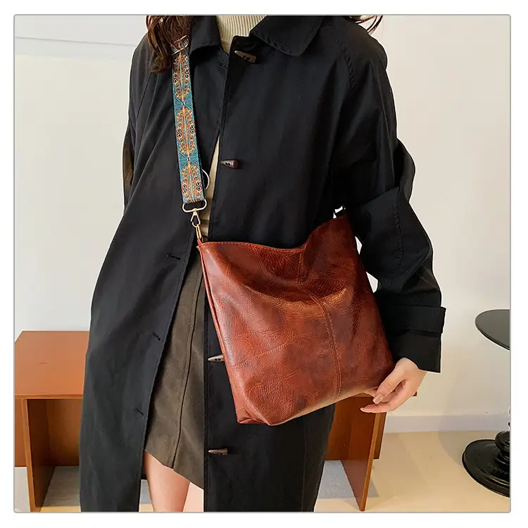 Women's 2024 Shoulder Bag Brown Leather Crossbody — feature 20