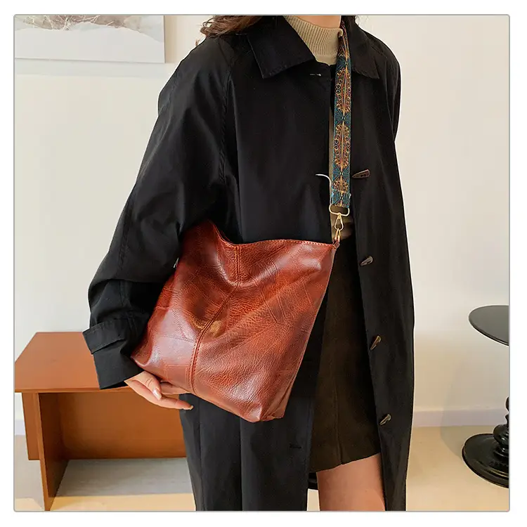 Women's 2024 Shoulder Bag Brown Leather Crossbody — feature 21