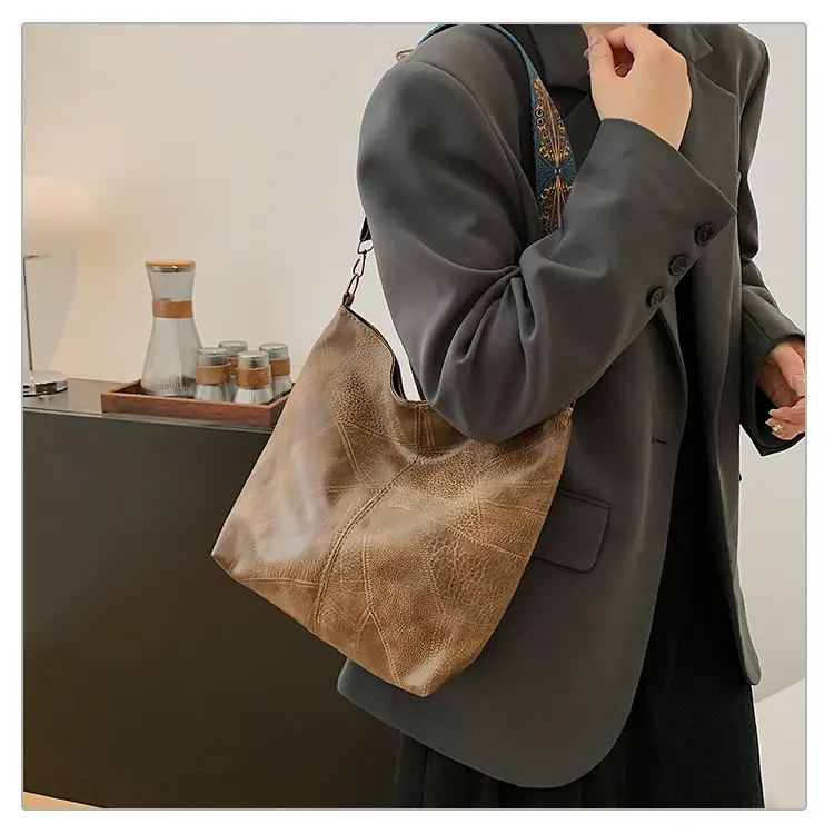 Women's 2024 Shoulder Bag Brown Leather Crossbody — feature 27
