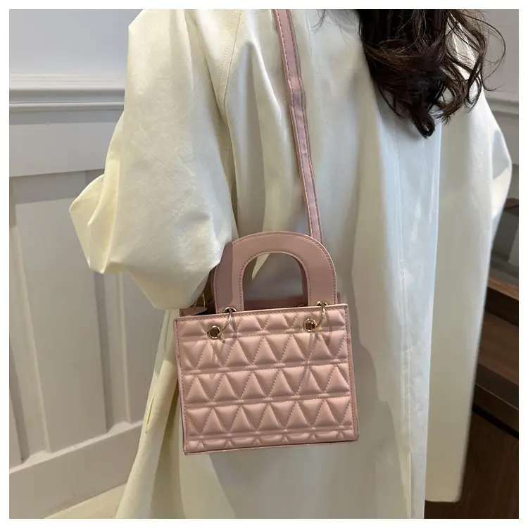 White Rhombic Shoulder Crossbody Bag for Women 2024 — feature 16