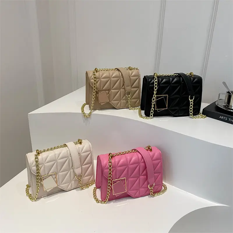 Women's White Quilted Chain Crossbody Bag - Image 8