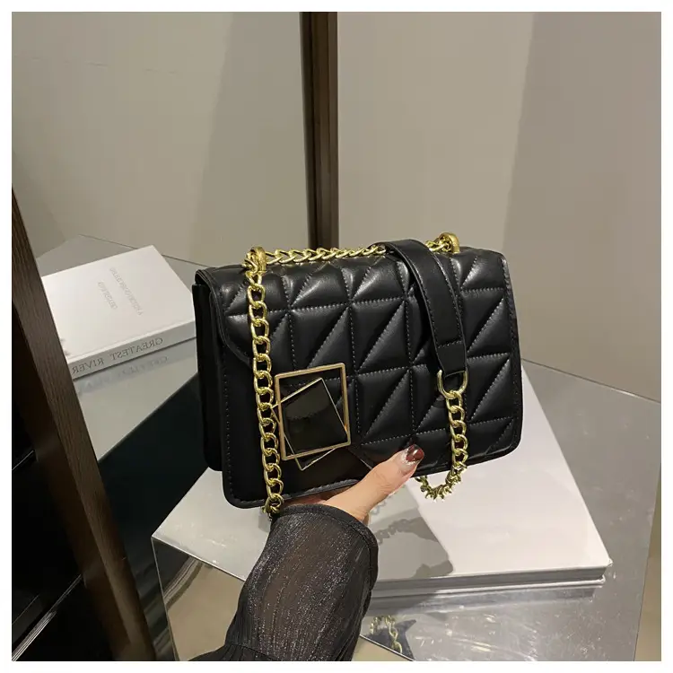 Women's White Quilted Chain Crossbody Bag — feature 19