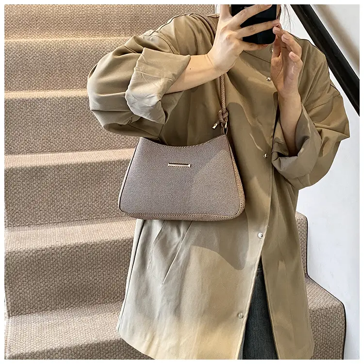Pink Textured Shoulder Bag for Women Autumn Winter — feature 19