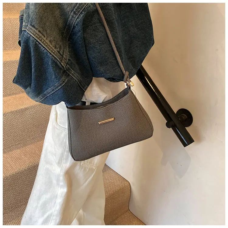 Pink Textured Shoulder Bag for Women Autumn Winter — feature 34