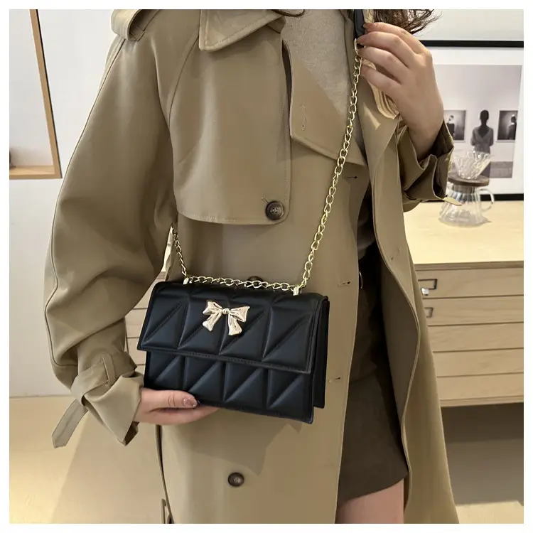 White Square Butterfly Bag with Magnetic Buckle — feature 24