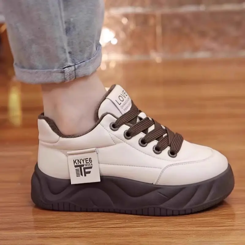 Women's Beige Fleece-Lined Flat Board Shoes Winter 2024