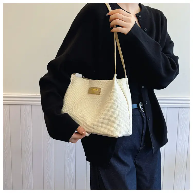 Women's Soft PU Shoulder Bag with Cloud Accent — feature 16