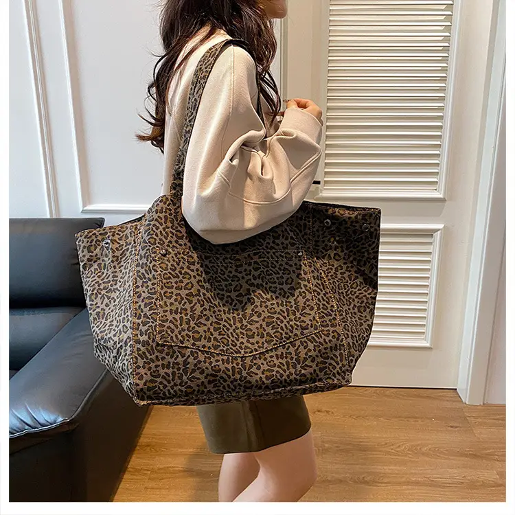 Retro Leopard Print Shoulder Bag 2024 Autumn — feature 16