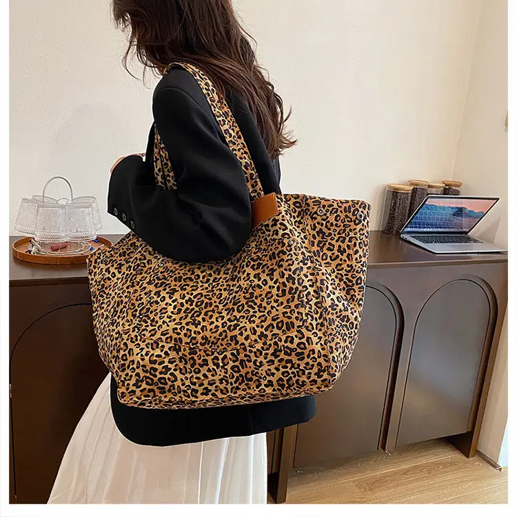 Retro Leopard Print Shoulder Bag 2024 Autumn — feature 20