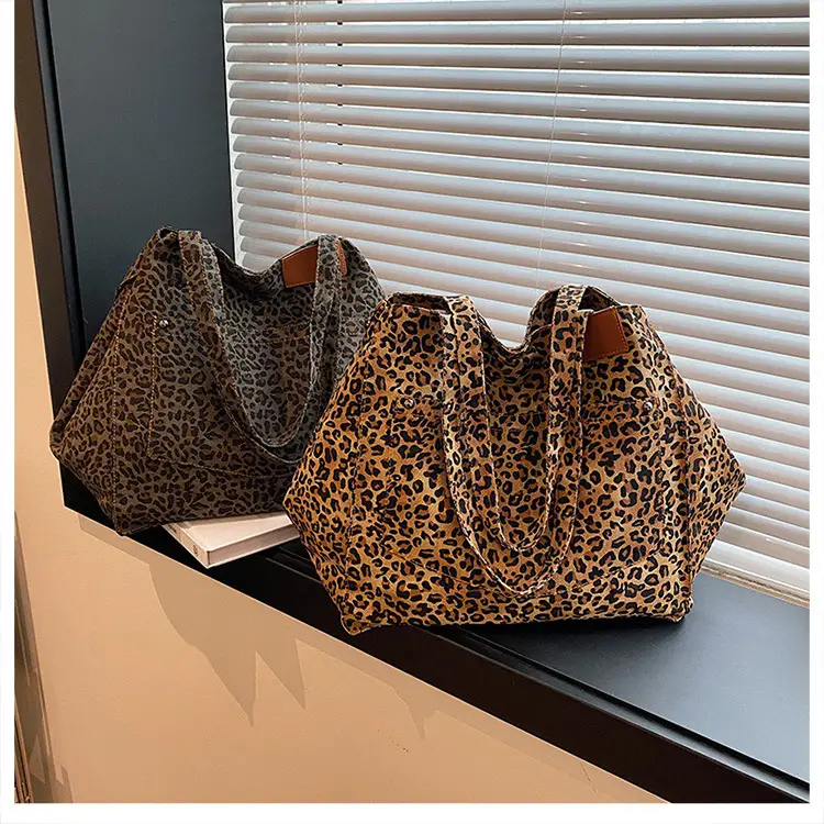 Retro Leopard Print Shoulder Bag 2024 Autumn — feature 9