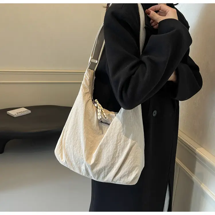 Women's Black Nylon Shoulder Tote Bag Water Repellent Large Capacity — feature 31