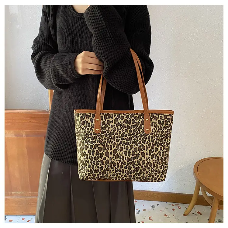 Women's Leopard Print Tote Bag Pink Handle 2024 — feature 13