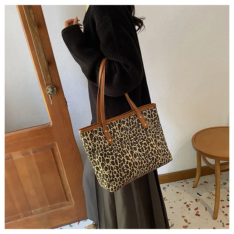 Women's Leopard Print Tote Bag Pink Handle 2024 — feature 16
