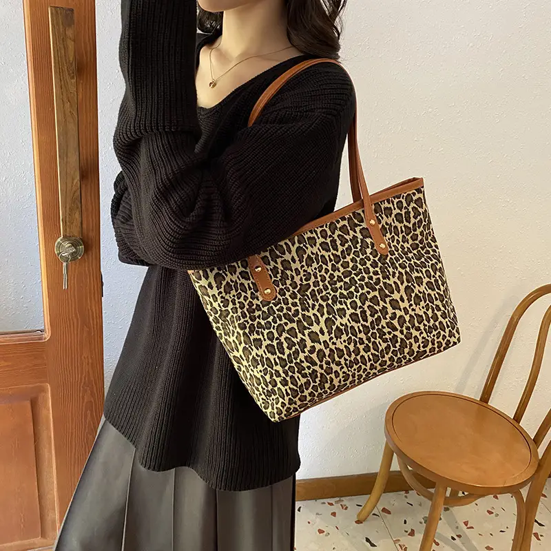 Women's Leopard Print Tote Bag Pink Handle 2024 - Image 5