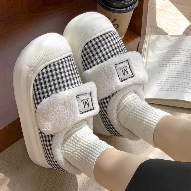 All-Match Fashion Plush Outwear Cotton Shoes Women's Autumn and Winter New Thickened Home Warm Velcro Bag with Cotton Slippers - Image 4