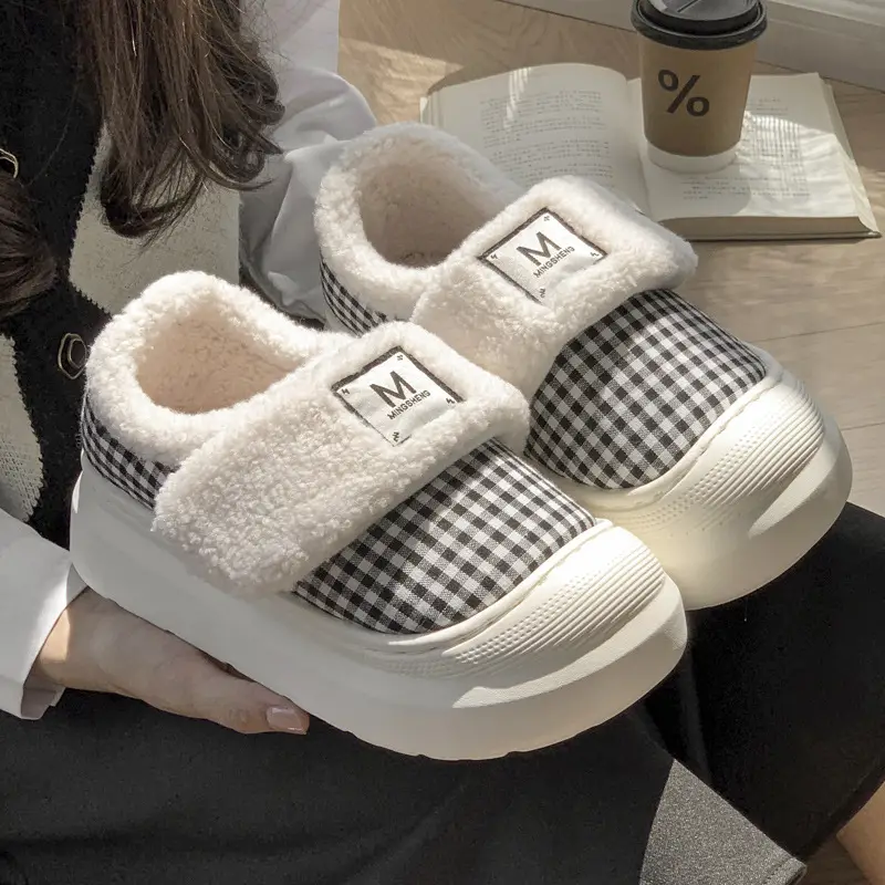 All-Match Fashion Plush Outwear Cotton Shoes Women's Autumn and Winter New Thickened Home Warm Velcro Bag with Cotton Slippers - Image 6