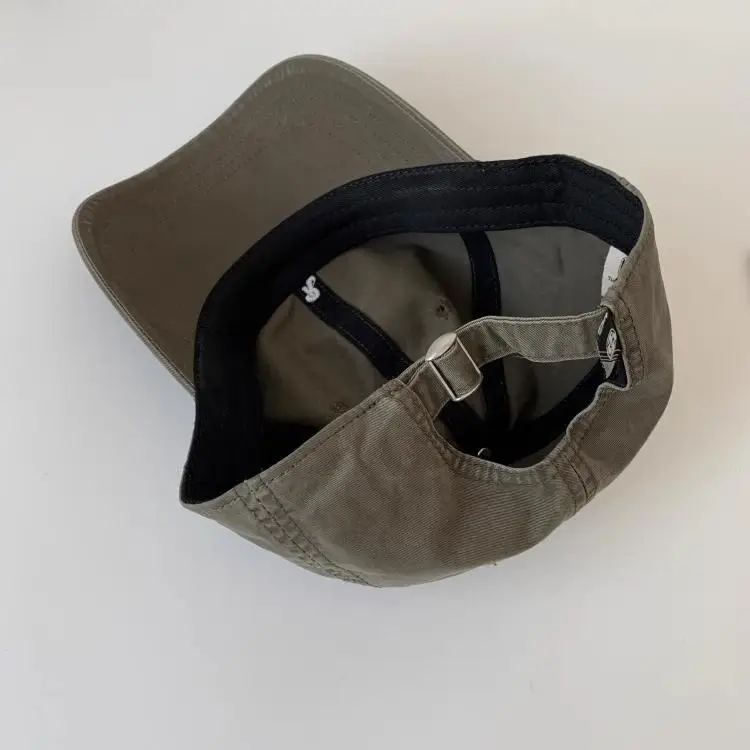 Women Sun Hat Beige R-Logo Baseball Cap — feature 11