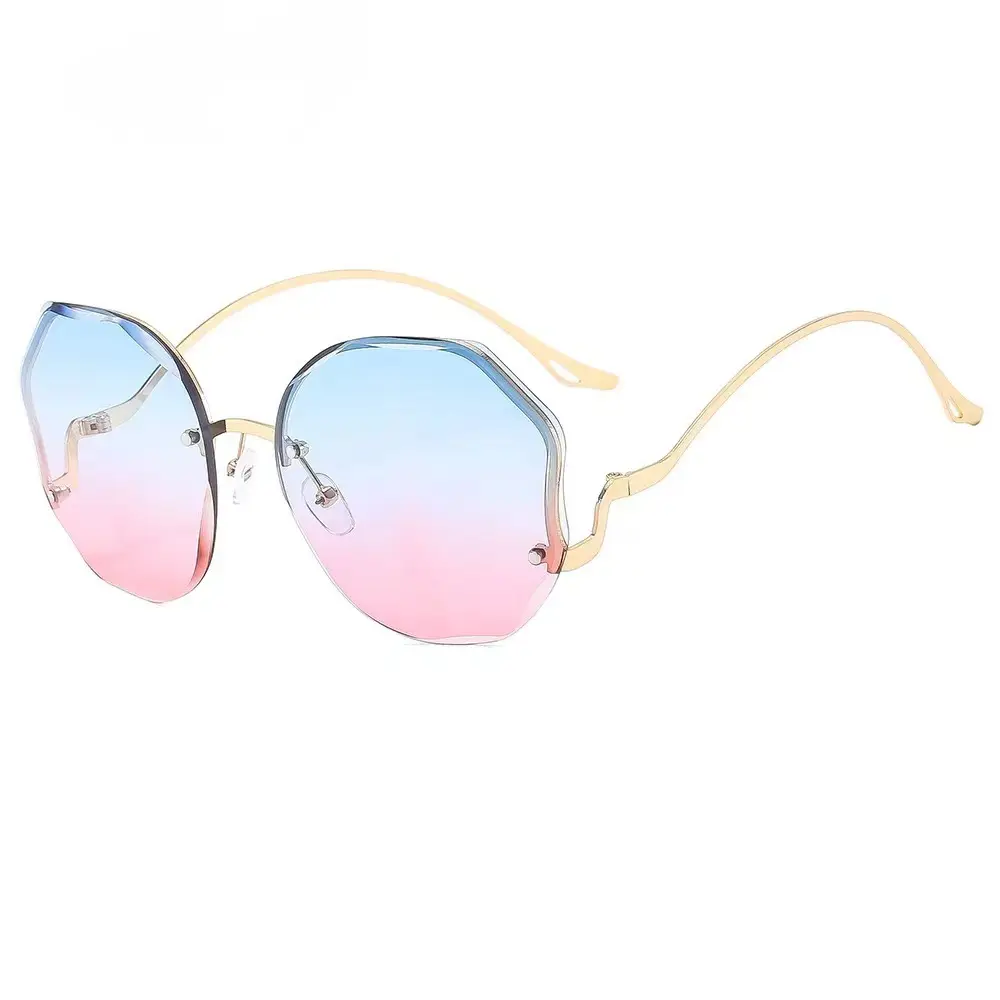 Women's Curved Mirror Sunglasses with Gradient Pore Design