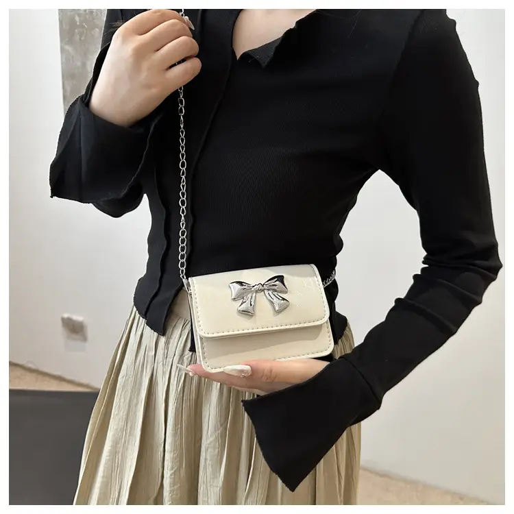 Women's High-end Silver Bow Crossbody Bag — feature 10