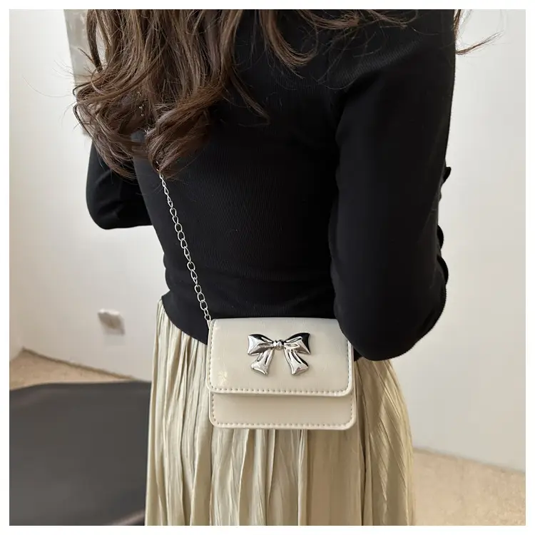 Women's High-end Silver Bow Crossbody Bag — feature 11