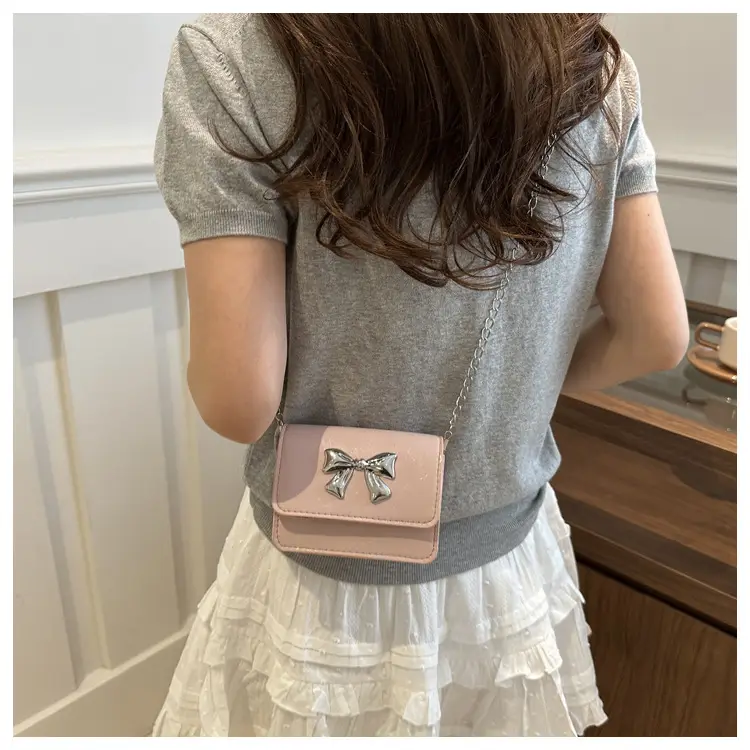 Women's High-end Silver Bow Crossbody Bag — feature 20
