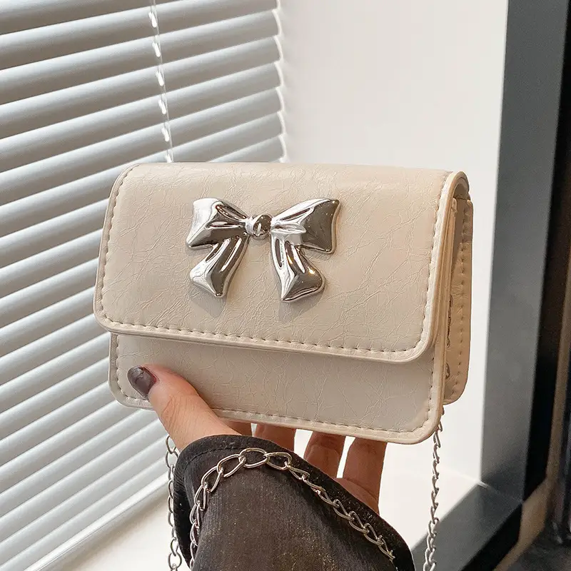 Women's High-end Silver Bow Crossbody Bag - Image 3