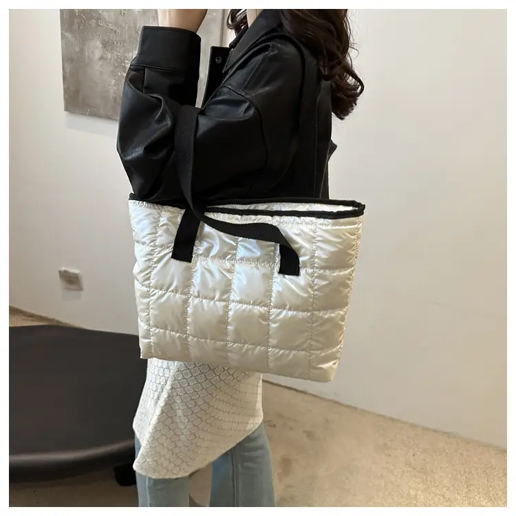 2024 Retro Style Cotton Shoulder Tote Bag Silver Black — feature 21