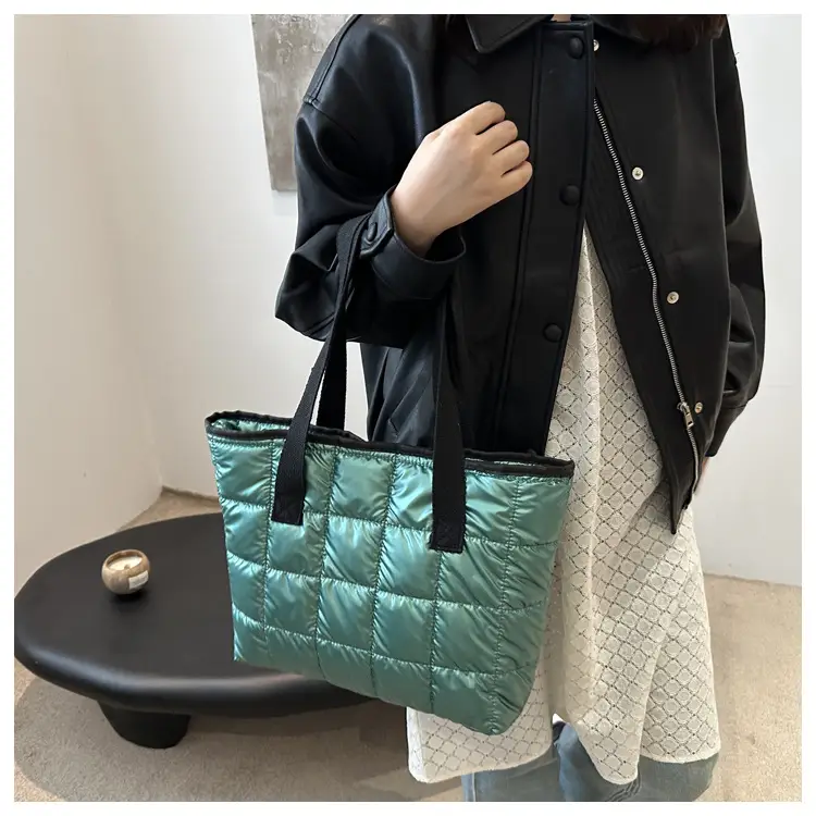 2024 Retro Style Cotton Shoulder Tote Bag Silver Black — feature 22