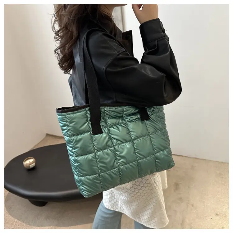 2024 Retro Style Cotton Shoulder Tote Bag Silver Black — feature 23