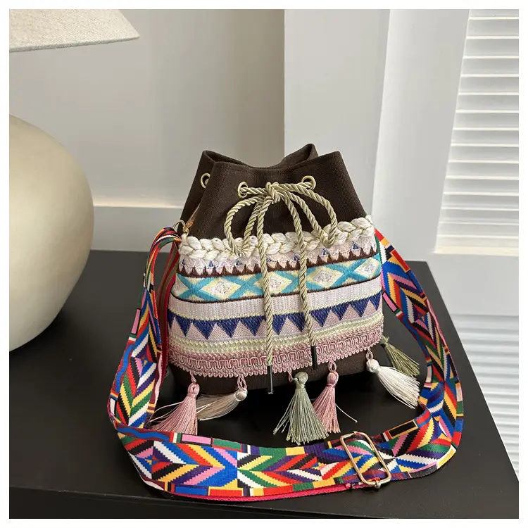 Ethnic Tassel Handbag Women Blue Red Crossbody Bag — feature 7