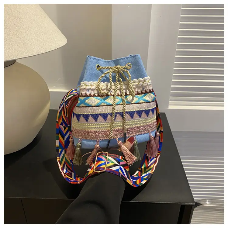 Ethnic Tassel Handbag Women Blue Red Crossbody Bag — feature 9