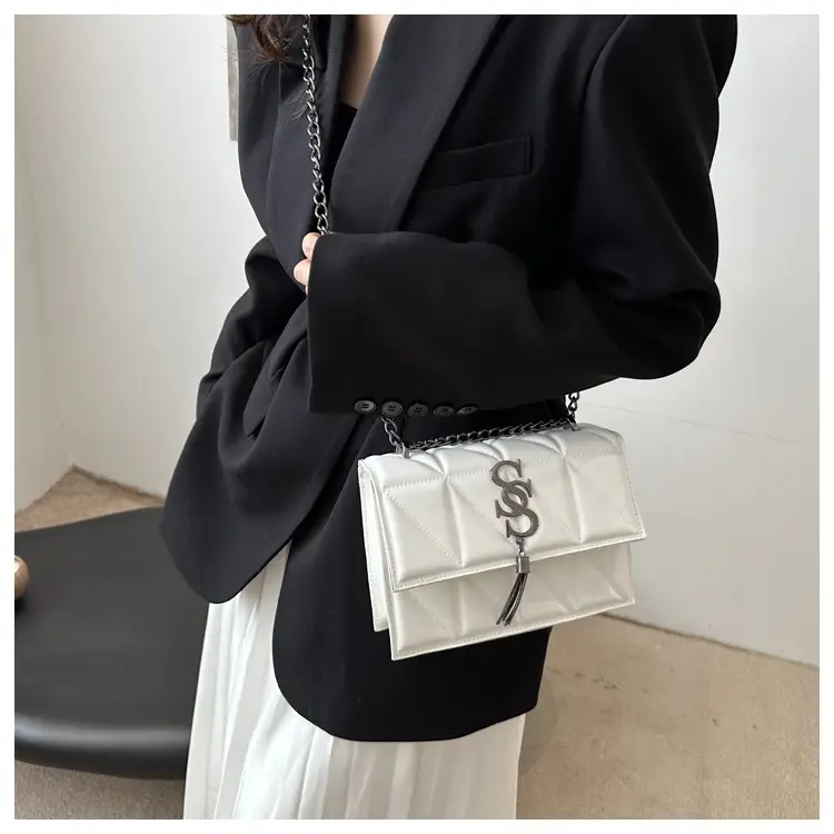 New Personalized Fashion Letters 2024 Autumn Crossbody Bag for Women — feature 14