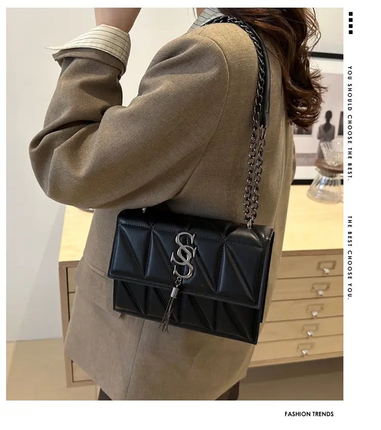 New Personalized Fashion Letters 2024 Autumn Crossbody Bag for Women — feature 2
