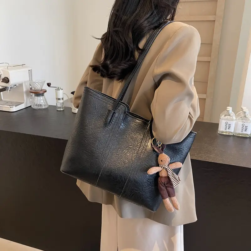 Black Retro Shoulder Bag for Women 2024 New Arrival - Image 8