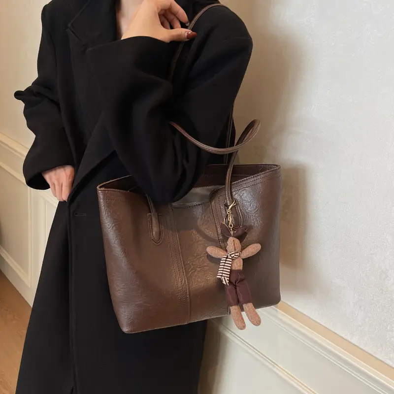 Black Retro Shoulder Bag for Women 2024 New Arrival - Image 9