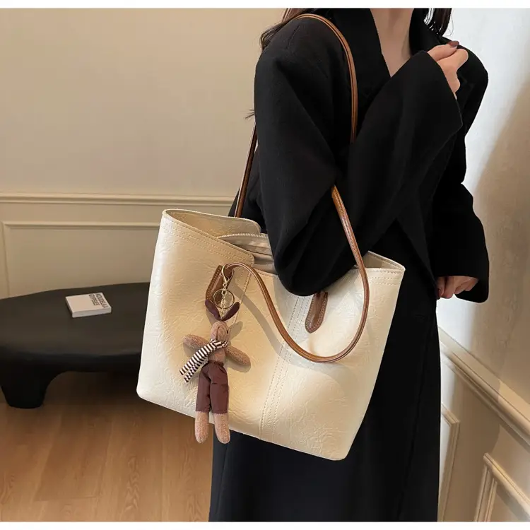 Black Retro Shoulder Bag for Women 2024 New Arrival — feature 19