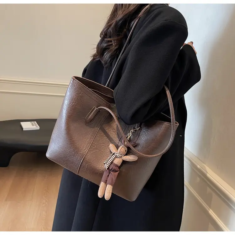Black Retro Shoulder Bag for Women 2024 New Arrival — feature 26