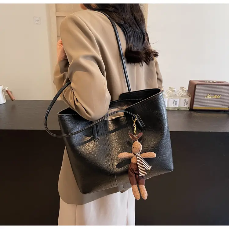 Black Retro Shoulder Bag for Women 2024 New Arrival — feature 33
