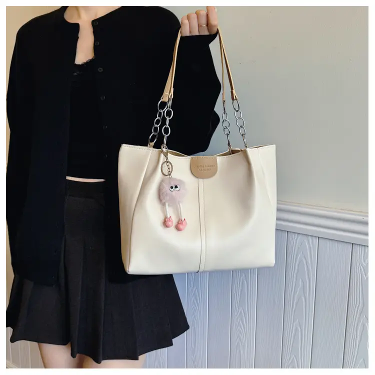 Women's 2024 Shoulder Bag with Doll Keychain Beige — feature 15