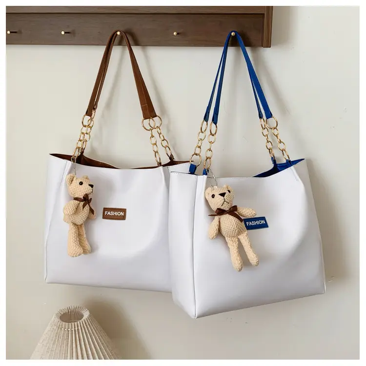 White Leather Tote Bag with Gold Chain Handle for Women - Image 5
