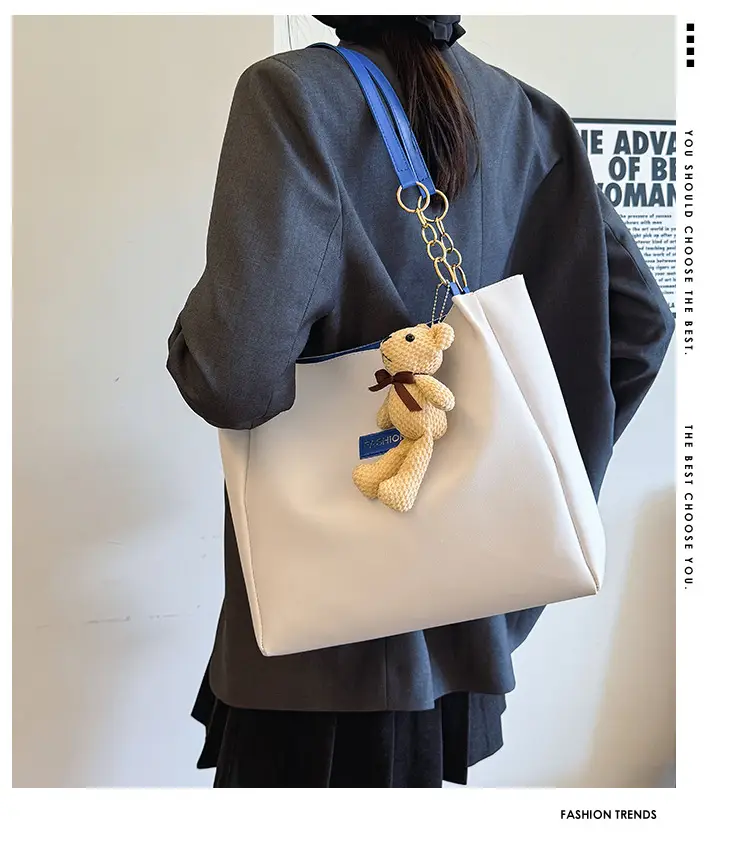 White Leather Tote Bag with Gold Chain Handle for Women — feature 2