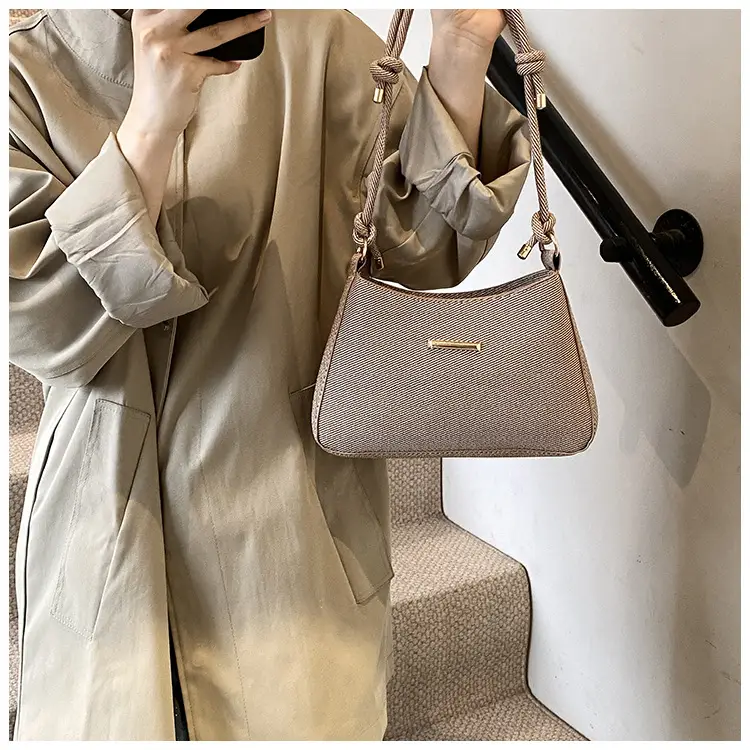 Women's Vintage Shoulder Bag Beige Large Capacity — feature 11