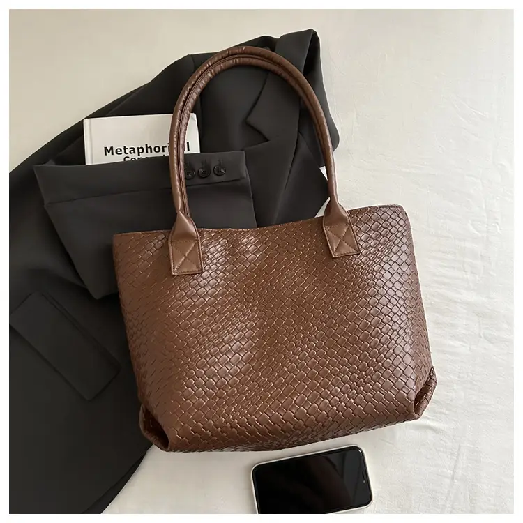 Women Woven Textured Shoulder Bag Large Capacity 2024 — feature 8